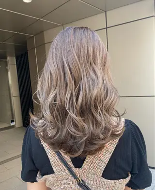 セミロング カラー 【博多ハイライトカラ ー】中島啓太のヘアスタイル