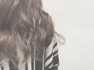 ロング カラー てんま さやかのヘアスタイル