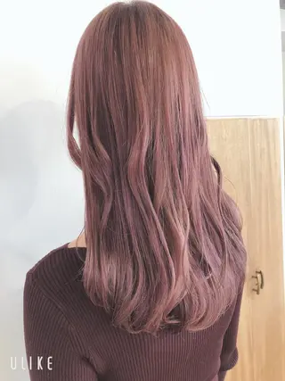 ロング カラー 伊藤 かなのヘアスタイル