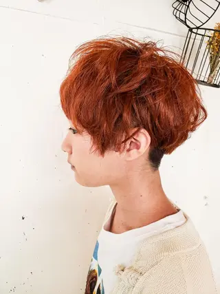 ショート カラー 尾野 恭平のヘアスタイル