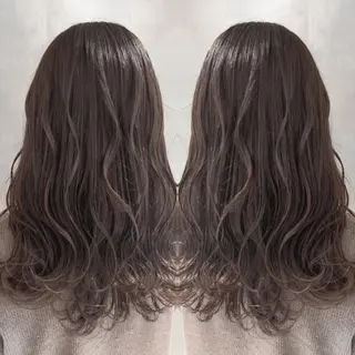 セミロング ANDO HIKARIのヘアスタイル