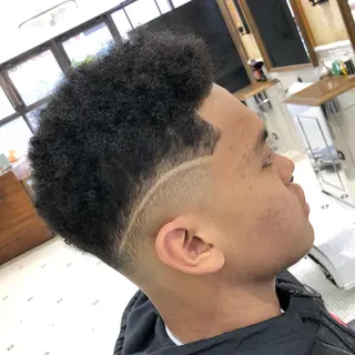 ショート メンズ THE AWESUM所属・メンズスタイル強化中 TONNY(トニー)のヘアスタイル