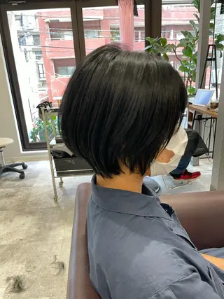 ショート レイヤーカット 縮毛矯正◽️河野泰貴のヘアスタイル