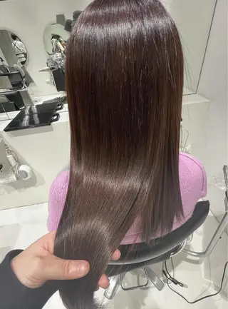 ロング カラー mai🐷髪質改善 🖤透ける暗髪🖤のヘアスタイル