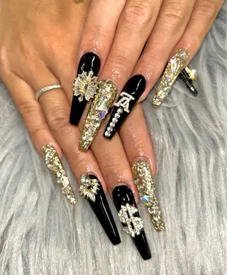 ネイル MADIA 横浜所属・池上 優希のネイルデザイン