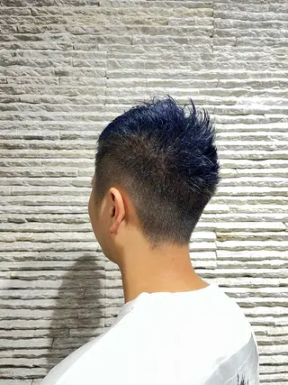 ショート メンズカット デザインカラーのヘアスタイル