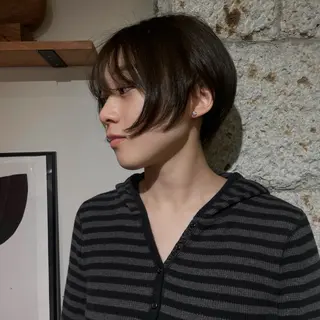 ショート カラー スミレ／透明感 ／ハイトーン／高円寺のヘアスタイル