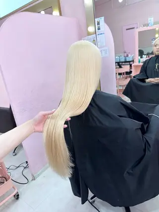 セミロング カラー ❄️💛エクステ ブリーチ❄️yukiのヘアスタイル