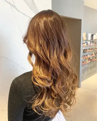 ロング カラー パーマ ヘアアレンジ メンズ キッズ ネイル マツエク・マツパ 角床直哉 カラーカットNO 1のヘアスタイル