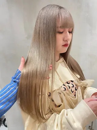 ロング カラー ヘアアレンジ 🪸ハイトーンカラー エクステmisakiのヘアスタイル