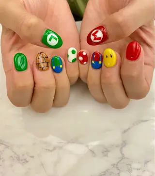 ネイル 安藤 彩乃のネイルデザイン