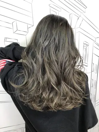 セミロング カラー レイヤー⭐️カラー ⭐️平川雅史のヘアスタイル