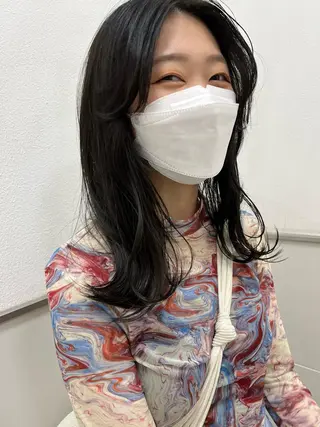 ロング カラー 細川 夕利亜のヘアスタイル