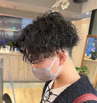 ショート パーマ メンズ メンズ特化美容師 熊田 鼓汰郎のヘアスタイル