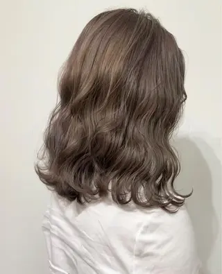 セミロング カラー レイヤー/顔周り /AKARIのヘアスタイル