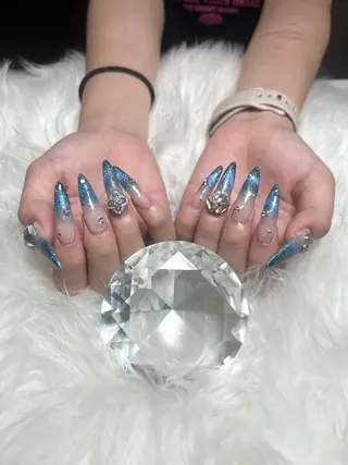 ネイル 井尻 紗菜のネイルデザイン