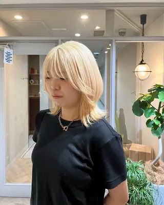 ミディアム yohaku misakiのヘアスタイル