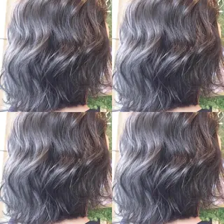 ミディアム カラー Hanna by W_SALONのヘアスタイル