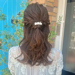 セミロング ヘアアレンジ 伊藤 玲衣のヘアスタイル