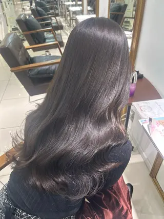 ロング カラー 及川 咲花のヘアスタイル