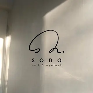 sona所属・sona . yukihoのネイルデザイン