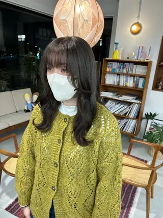 セミロング カラー 藤原 あかりのヘアスタイル
