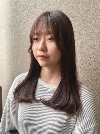ロング 伊藤 優花のヘアスタイル