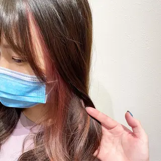 ロング カラー 浦﨑 笑美里のヘアスタイル