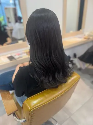 セミロング Hikari /赤み消しカラーのヘアスタイル