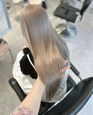 ロング カラー PELE ハイトーン 児玉大翔のヘアスタイル