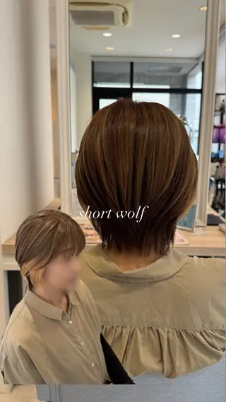 ショート カラー RIN🍎ウルフカッ ト/デザインカラーのヘアスタイル