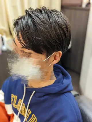 ショート LAVIE the BARBER所属・徒歩5分ビジネスマン カット👦🏻うしだのヘアスタイル