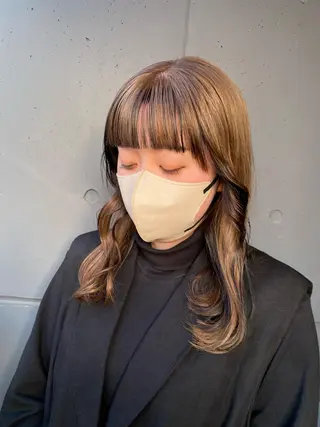 セミロング hina💟 透明感カラーのヘアスタイル