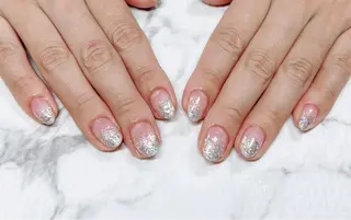 ネイル Lily Roseスタッフ一同のマツエク・マツパデザイン