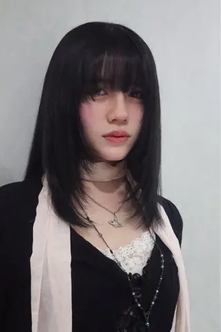 ミディアム レイヤーカット /ハイトーンchaoのヘアスタイル