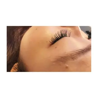 マツエク・マツパ August 松崎のエステ・リラクイメージ