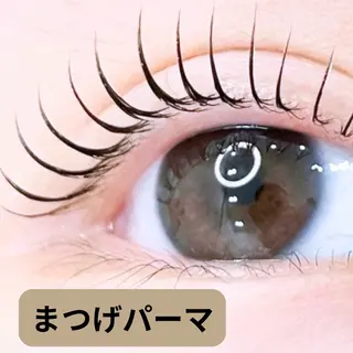 マツエク・マツパ Cher eyelash&eyeblow所属・Cher《シェール》 しおりのマツエク・マツパデザイン