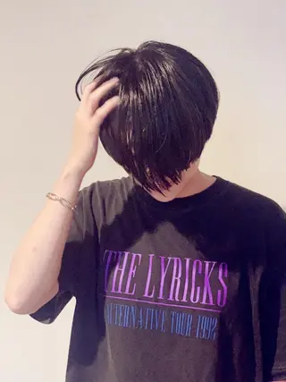 ショート カラー ヤノ ナオミのヘアスタイル