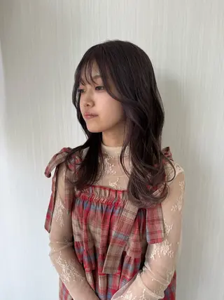 ミディアム カラー 花島 来愛のヘアスタイル
