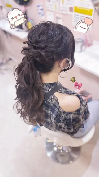 ロング ヘアアレンジ ヘアメイクpupe所属・pupe まいのヘアスタイル