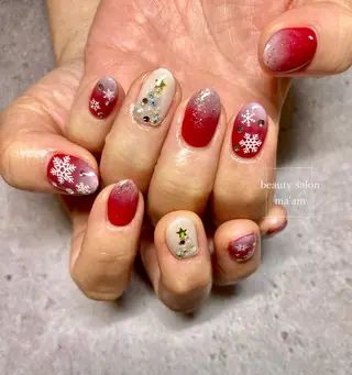ネイル beauty salon ma'am所属・chihiro 小路ネイルのネイルデザイン