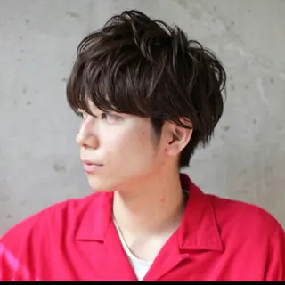 ショート パーマ 小田川 竜也のヘアスタイル