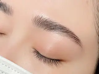 アイブロウ SUGAWARA YUMIのマツエク・マツパデザイン