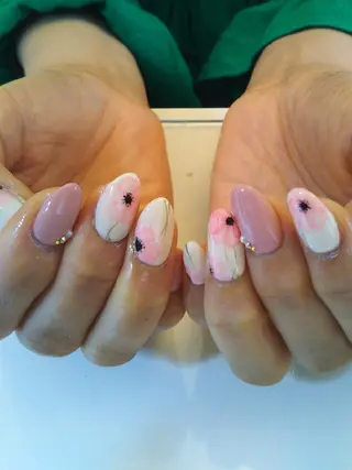 ネイル le.ciel ☆kaoru☆のネイルデザイン