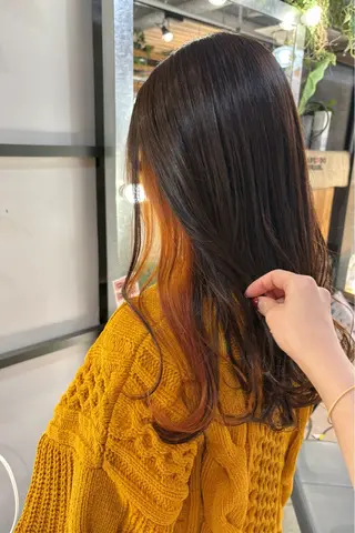 ロング カラー 菊地 紗矢のヘアスタイル