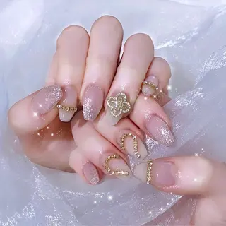 ネイル Kanon 🤍のネイルデザイン