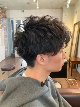 ショート パーマ メンズ corona hairdesign KAZUE MAEDA所属・マエダ カズエ🫶 coronahairのヘアスタイル