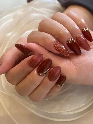 ネイル ネイル ティアラのネイルデザイン