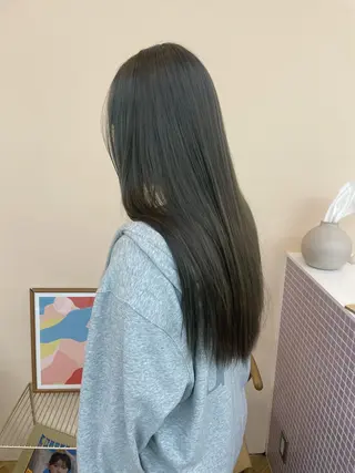 ロング カラー カットモデル/ ハイトーン/ゆうあのヘアスタイル