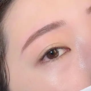 アイブロウ BeckyLash 広瀬のマツエク・マツパデザイン